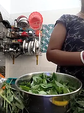 Live solo webcam of Hot-Tinaa