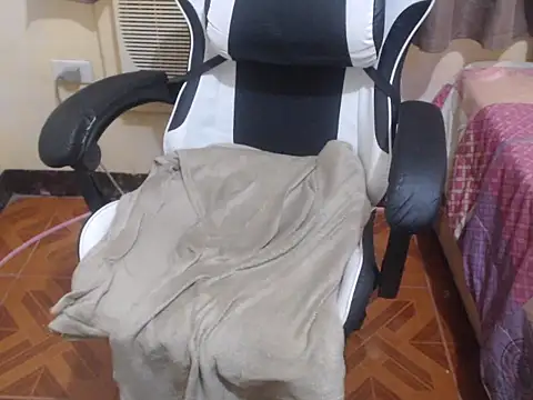 Live solo webcam of AsianFreya69