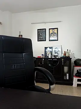 vardh033 (Ask my age) - hard dick show and ass full nude and gym