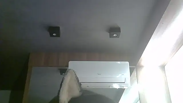 skinnykitten - SkinnyKitten's free webcam - UK Sex Cams