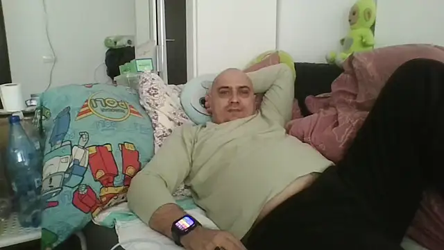 vitalik66679 - Vitalik66679's free webcam - UK Sex Cams