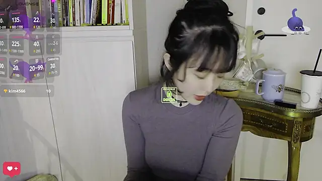 美女Etherealcat33在线直播