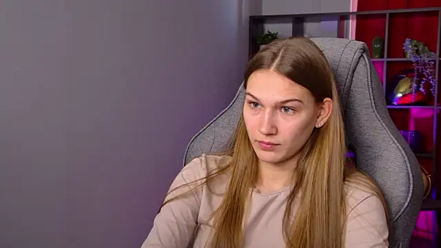 sweet_emilya - Sweet_Emilya's free webcam