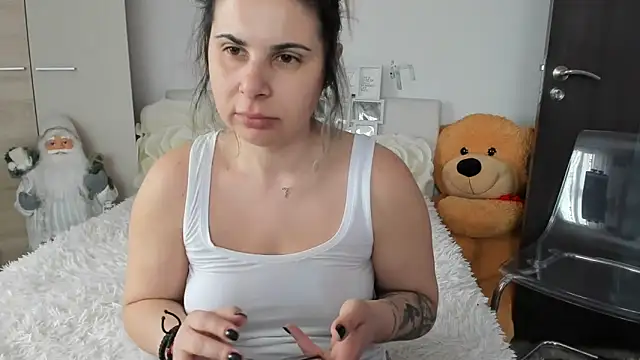 sweetemy4u - Sweetemy4u's free webcam - UK Sex Cams