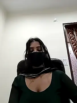 seema_127 (F young) - Full nude in ass slap in 200