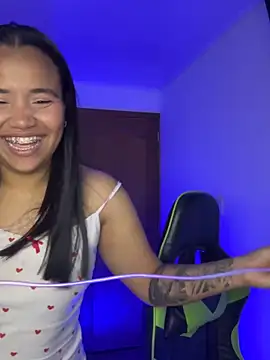 leila_22 - Leila_22's free webcam - UK Sex Cams