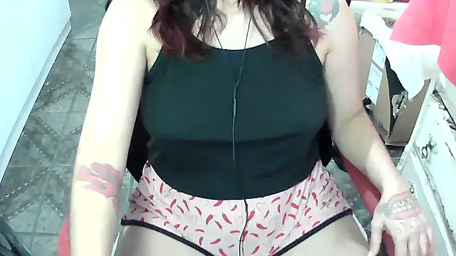 manuescarlate13 (F milf) - Uma sirica bem gostosa ♥