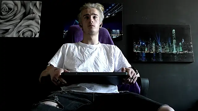 sirreed (M twink) - Cum