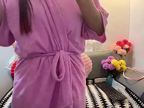 candiceempire (F milf) - squirt/orgasm