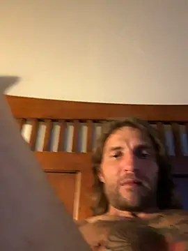 outlawinlaw13 (Ask my age) - Jack off and cum in to camera