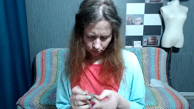 pa1e_pr1ncess (F young) - spicy peak