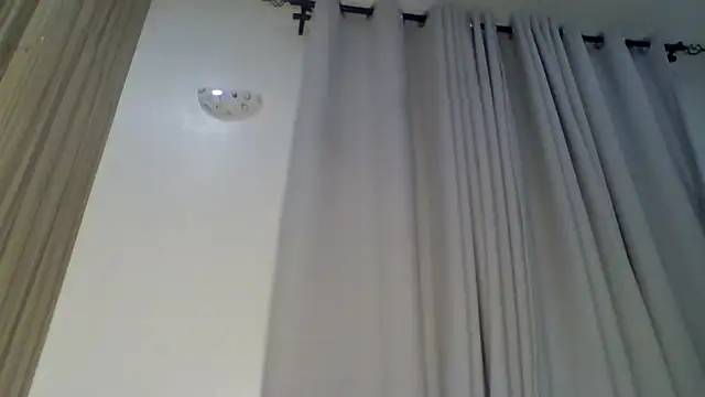 sweet_sassy_ (F young) - SQUIRT SPLASH DAY