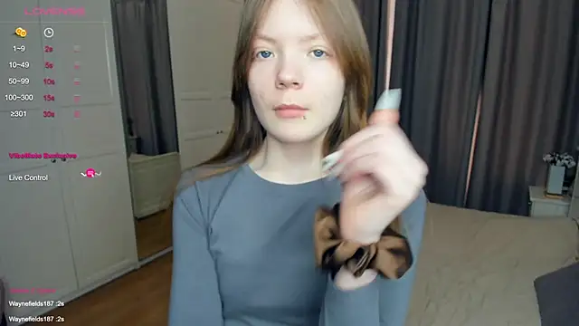 LavenderMitten Live Webcam on Stripchat