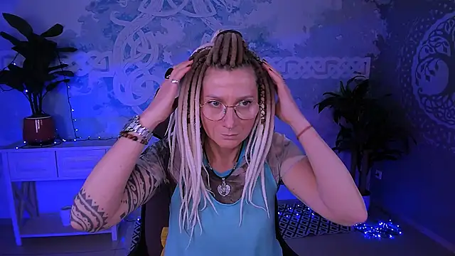 umaspace - UmaSpace's free webcam - UK Sex Cams