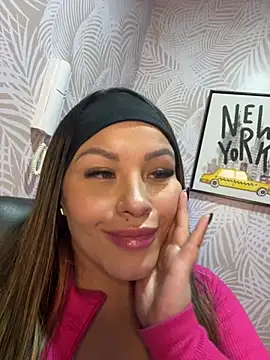 Webcam Model (sexyyykloee)  is live.Free join now!