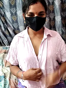 Live sex cam di LIKITHA-HOT-GIRL