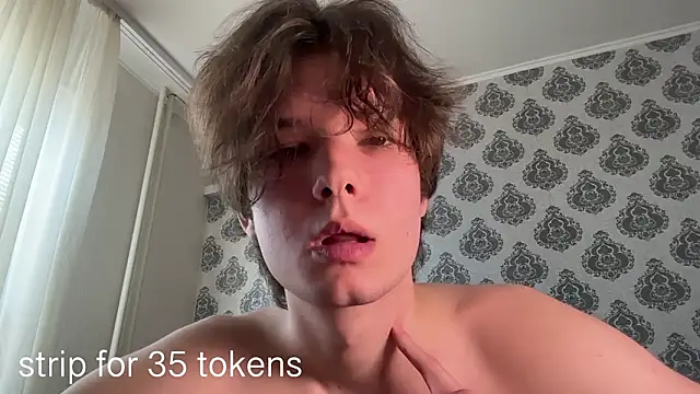 tomasdickpick (M twink) - take off t shirt