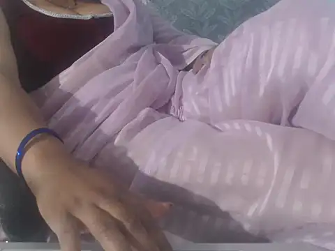 cute-priy (F young) - full juicy pussy  with 2 mint