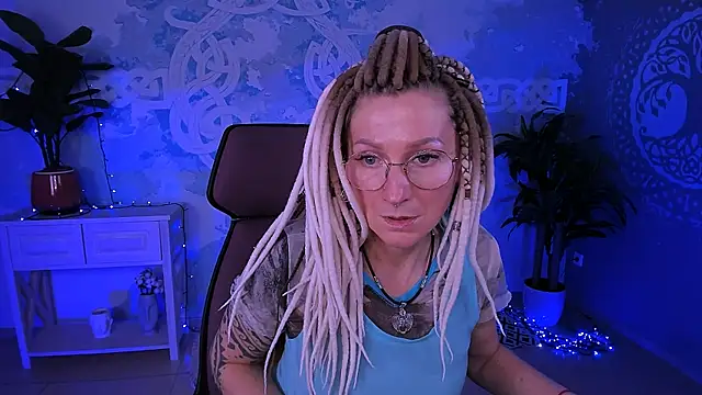 umaspace - UmaSpace's free webcam - UK Sex Cams