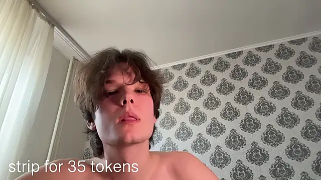 tomasdickpick (M twink) - take off t shirt