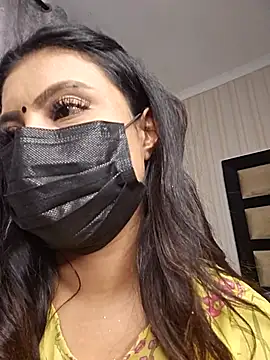 Webcam Model (TemptingMiss_Daisy)  is live.Free join now!