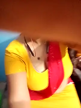 tamil_vennila (F milf) - Bra show+ navel show