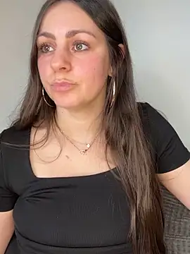 Loella-Rose's live cam