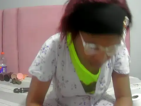 cherrydollx (F young) - SUCK DILDO