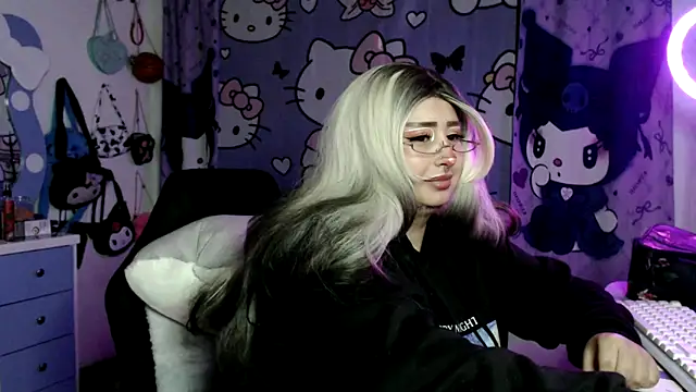 lussyevans24 - Lussyevans24's free webcam - UK Sex Cams