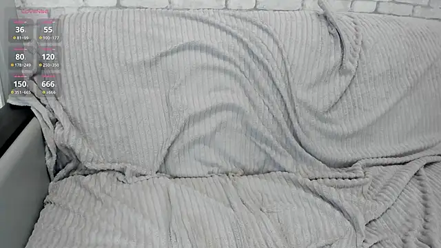 calystria (F young) - Take off bra