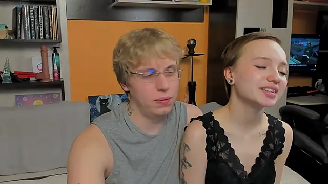 sammysccott (Ask my age) - show ass doggy style