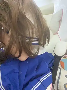 美女Aloves-21在线直播