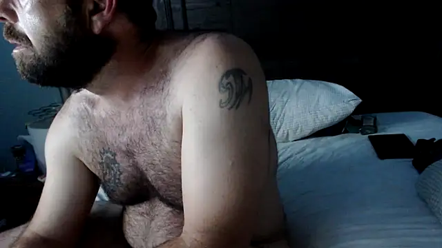 chased21 (Ask my age) - make my day!!!! help me pay my bills