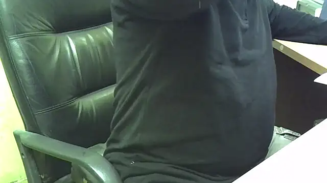 nikdov3 - Nikdov3's free webcam - UK Sex Cams