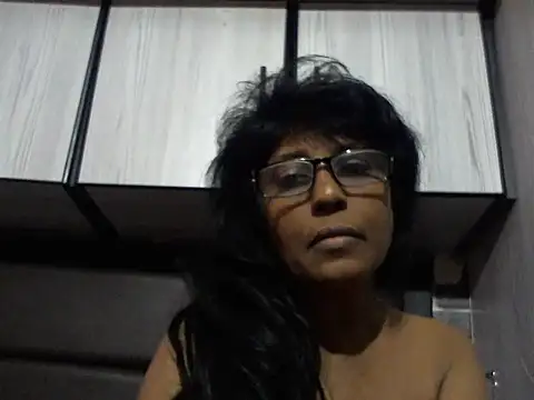 msattitude (F mature) - Help me pay my rent  members