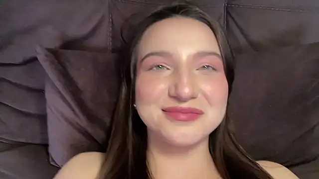 dinadream - Dinadream's free webcam