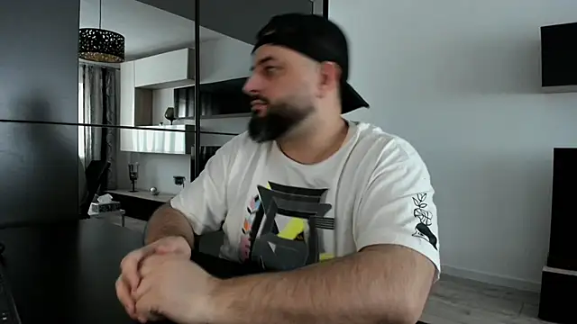 DravenPeak live sex cam