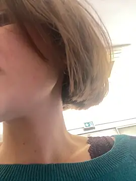 kamorana (F young) - Show beautiful Boobs