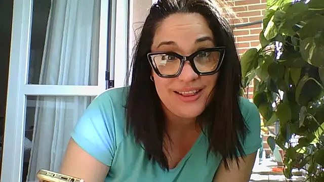 cuquita83 - Cuquita83's free webcam - UK Sex Cams