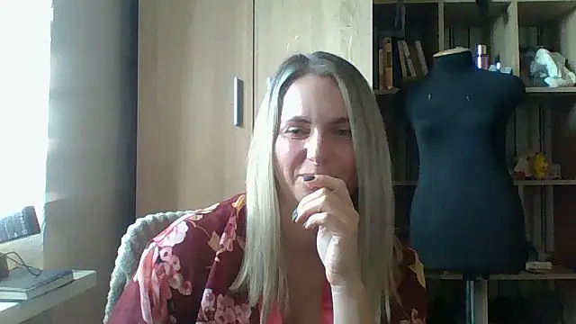 mollie365 - Mollie365's free webcam - UK Sex Cams