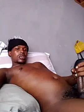 stardick977 (M young) - Help me improve and earn to buy sex toys