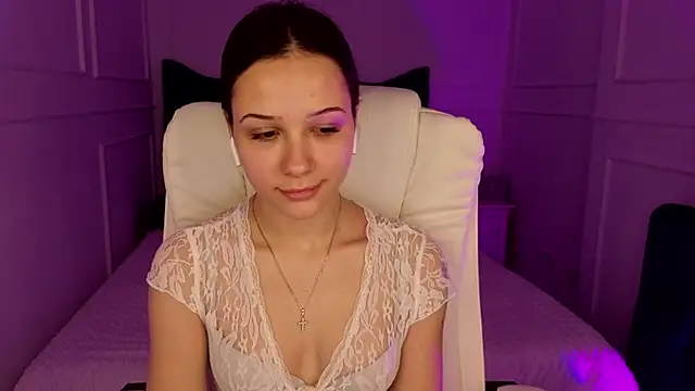 baby_brunettee_ - Baby_brunettee_'s free webcam - UK Sex Cams