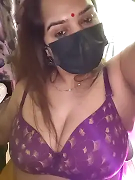 Raseele Live Webcam on Stripchat