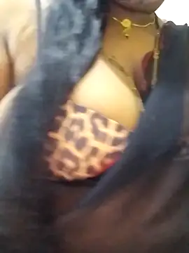 Webcam Model (Divyahoty)  is live.Free join now!