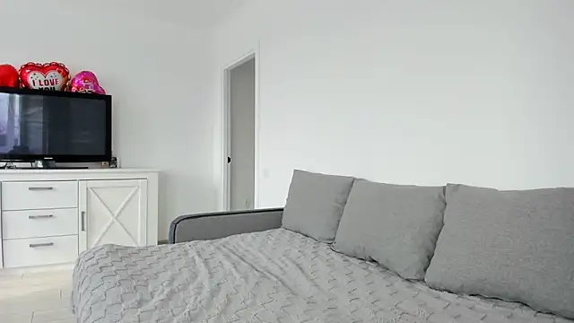 _anna_montana (F young) - lovense toy