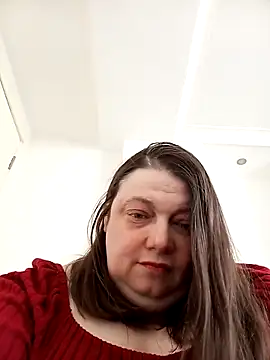 Webcam Model (HotHornyEmmaX)  is live.Free join now!