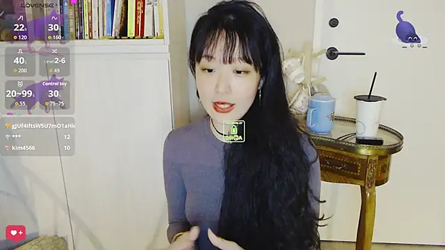 美女Etherealcat33在线直播