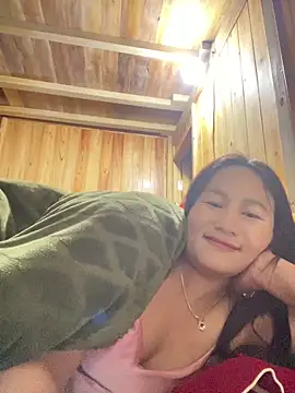 phungtiti - Phungtiti's free webcam - UK Sex Cams