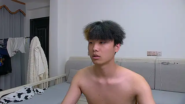 icecream-002's live cam