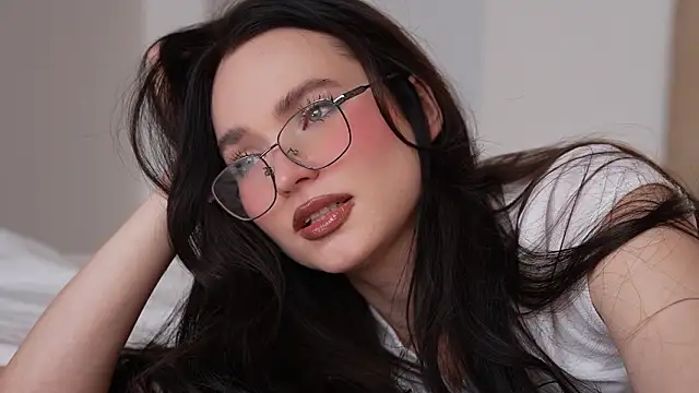 ibiddi - Ibiddi's free webcam - UK Sex Cams